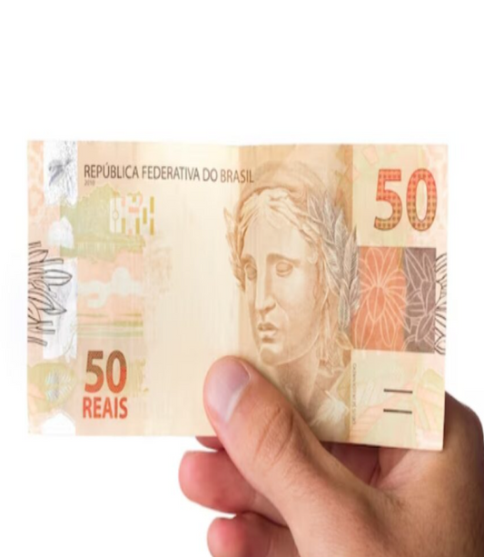 Pra não dizer que não te dei nada, toma aqui 50 reais